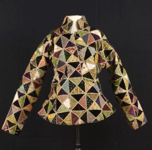 State jacket of the Sultan of Yogyakarta, Hamengku Buwana VII (1877-1921). Java, Indonesia | TropenMuseum Amsterdam