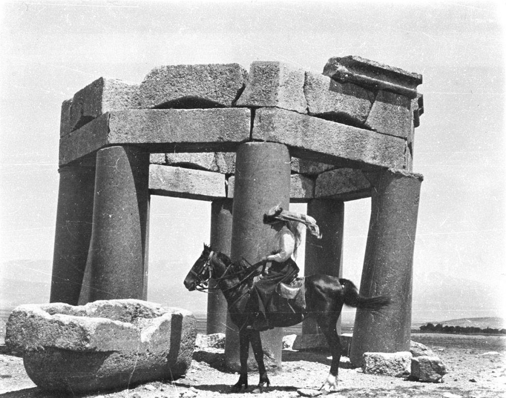 Gertrude Bell on horseback during one of her expeditions.